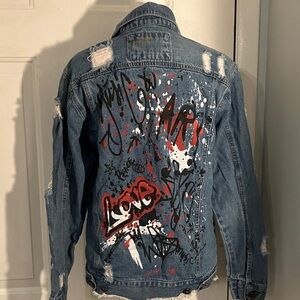 Vintage-Inspired Distressed Denim Trucker Jacket
